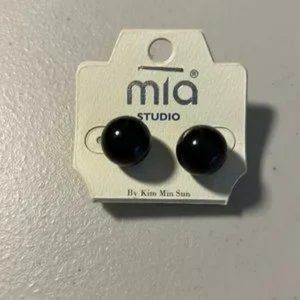 NWT Round Black Studs by Mia